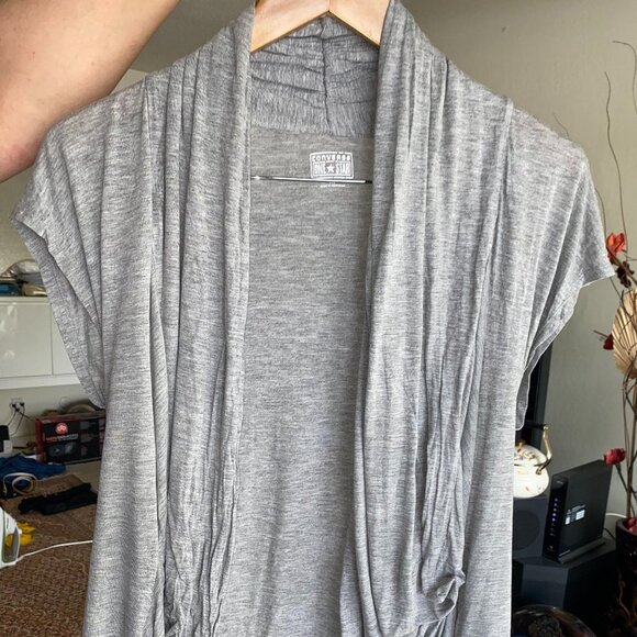 Converse one star ruffel front short-sleeved sweater/cardigan size XS 100% Rayon - Picture 13 of 13